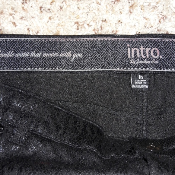 Intro Black Lace Print Skinny Jeans 16 - Picture 3 of 5